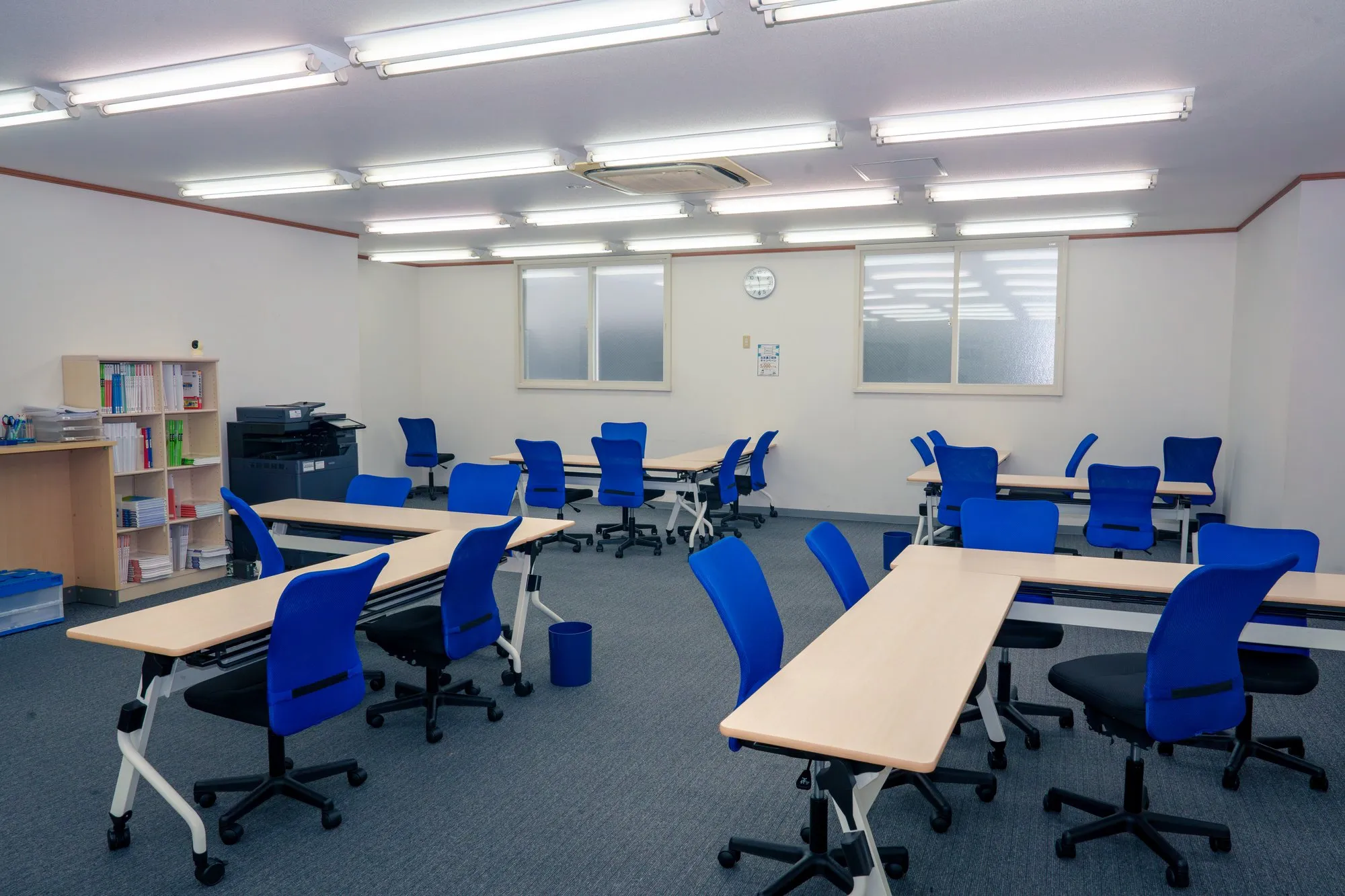 新検見川教室 教室全体